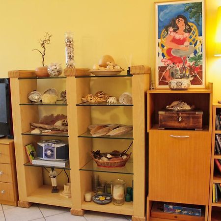 Fokais Beach Apartment Néa Fókaia エクステリア 写真