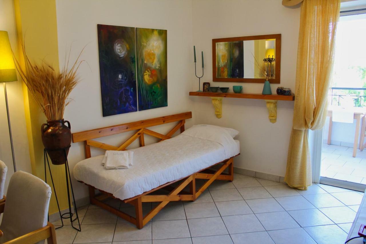 Fokais Beach Apartment Néa Fókaia エクステリア 写真